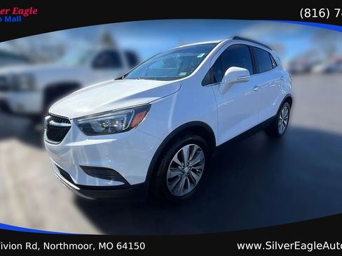 Used 2019 Buick Encore Preferred FWD image 1
