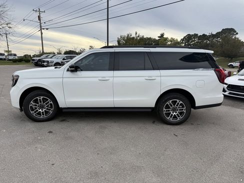 New 2025 Ford Expedition Max Active image 3