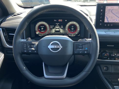 Used 2026 Nissan Rogue Platinum w/ Platinum Premium Package AWD/4WD image 19