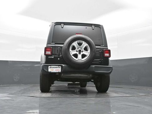Used 2020 Jeep Wrangler Unlimited Sport S image 30