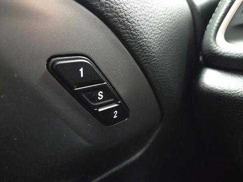 New 2026 Chrysler Pacifica Select w/ S Appearance Package image 26