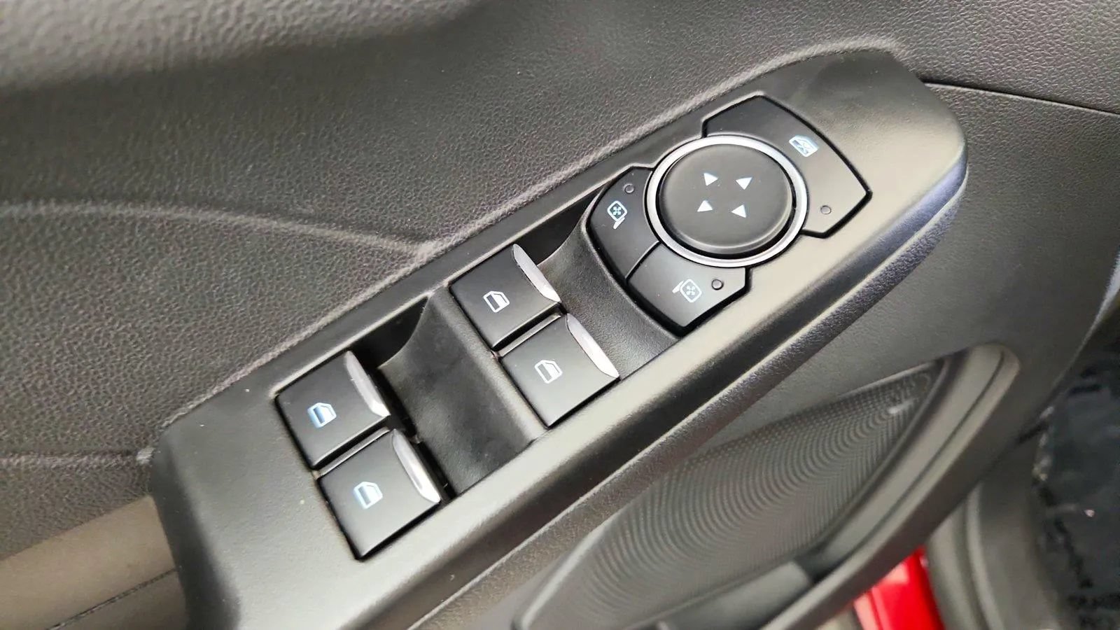 Used 2025 Ford Escape ST-Line FWD image 23