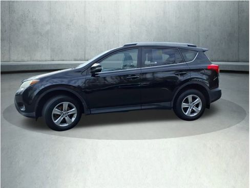 Used 2015 Toyota RAV4 XLE image 4