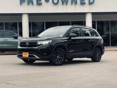 Used 2024 Volkswagen Taos S image 2