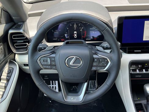 Used 2026 Lexus IS 350 F Sport w/ Handling Package RWD image 17