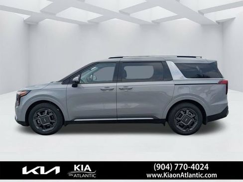 Used 2025 Kia Carnival SX FWD image 6