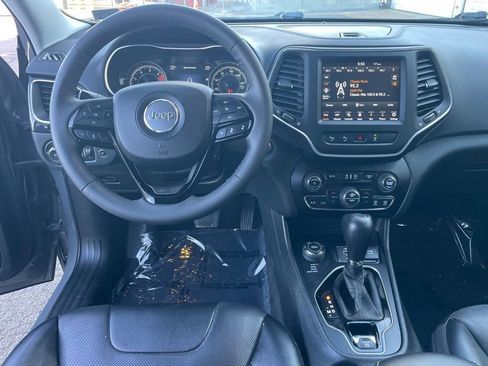 Used 2023 Jeep Cherokee Altitude Lux w/ Lux Elite Package AWD/4WD image 4