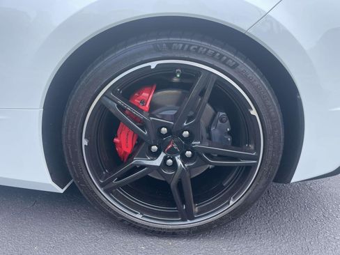 Used 2021 Chevrolet Corvette Stingray Convertible w/ 1LT RWD image 7