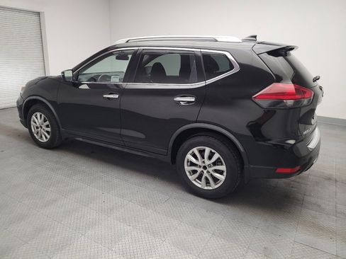 Used 2019 Nissan Rogue SV FWD image 3