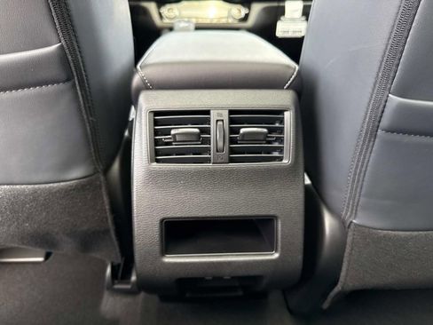 New 2026 Mitsubishi Outlander SE FWD image 17