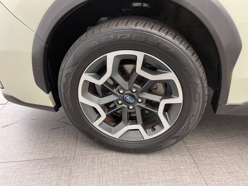 Used 2017 Subaru Crosstrek 2.0i Limited image 11