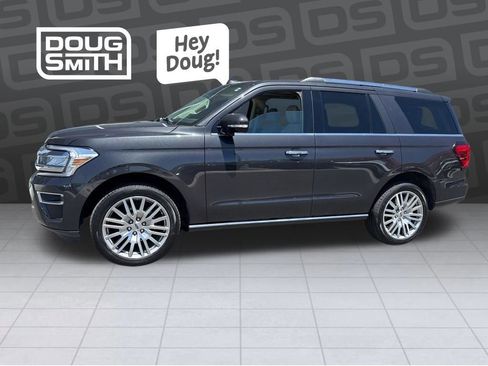 Used 2023 Ford Expedition Limited AWD/4WD image 1