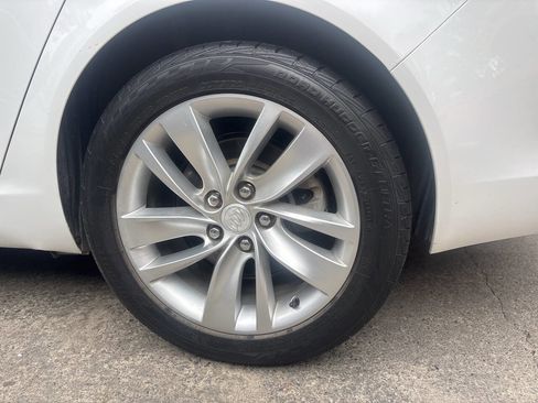 Used 2015 Buick Regal Premium w/ Experience Buick Package image 16