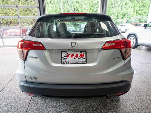Used 2016 Honda HR-V LX image 3
