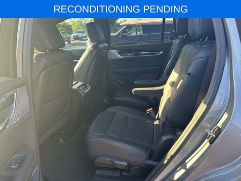 Used 2024 Cadillac XT6 Premium Luxury image 9