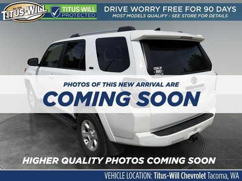 Used 2022 Toyota 4Runner SR5 Premium w/ Moonroof Package AWD/4WD image 3
