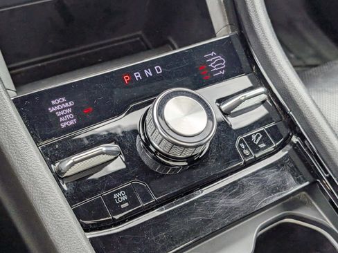 Used 2023 Jeep Grand Cherokee Summit AWD/4WD image 20