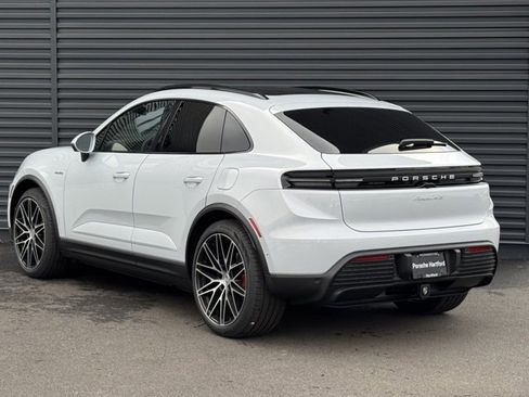 New 2025 Porsche Macan 4S Electric image 3