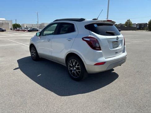 Used 2019 Buick Encore Sport Touring FWD image 3