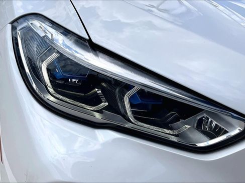 Used 2019 BMW X5 xDrive50i w/ M Sport Package image 24