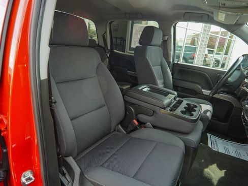 Used 2018 Chevrolet Silverado 1500 LT w/ LT Fleet Convenience Package AWD/4WD image 23