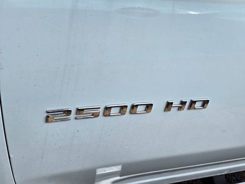 Used 2024 Chevrolet Silverado 2500 LTZ AWD/4WD image 5
