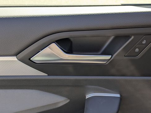 New 2026 Volkswagen Jetta SE image 12