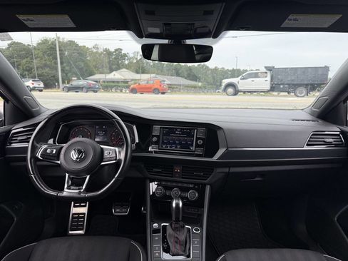 Used 2021 Volkswagen Jetta GLI image 10