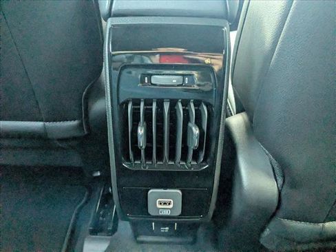 New 2026 Jeep Compass Latitude image 16