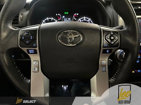 Used 2021 Toyota 4Runner Limited AWD/4WD image 18