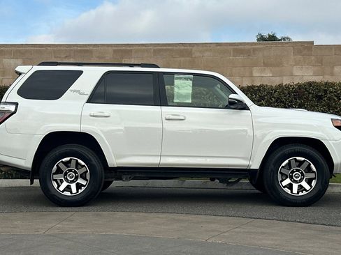 Used 2019 Toyota 4Runner TRD Off-Road Premium image 3