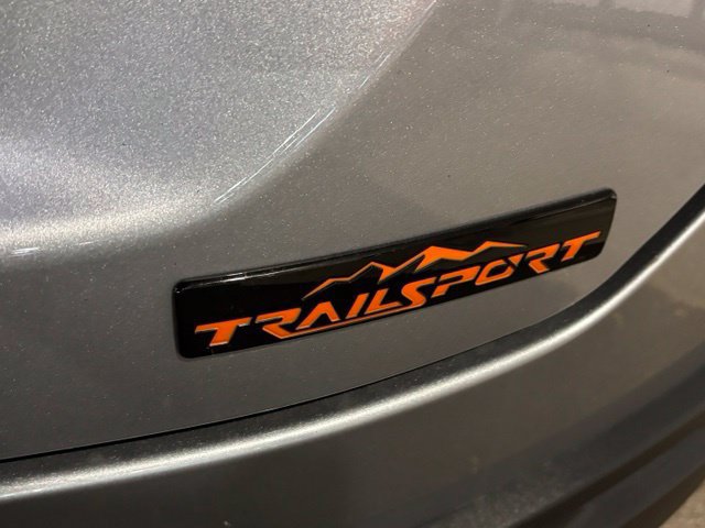 Used 2025 Honda Pilot TrailSport image 5
