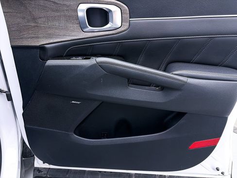 Used 2022 Kia Sorento SX Prestige image 37