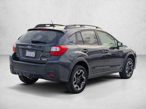 Used 2017 Subaru Crosstrek 2.0i image 5