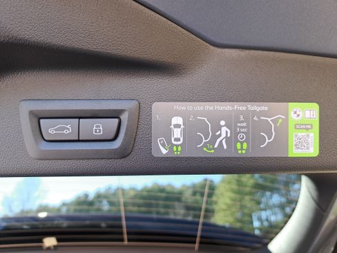 New 2026 BMW X5 xDrive40i w/ M Sport Package image 13