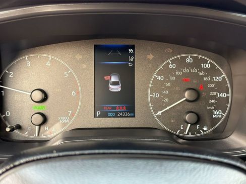Used 2024 Toyota Corolla LE w/ LE Convenience Package FWD image 21