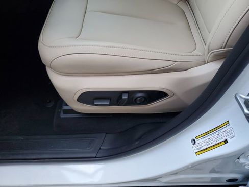 New 2025 Jeep Grand Cherokee Limited image 12