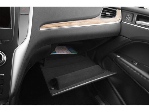 Used 2015 Lincoln MKC FWD w/ Equipment Group 101A Select image 12