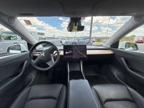 Used 2021 Tesla Model Y Long Range AWD/4WD image 15