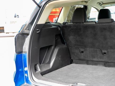 Used 2017 Ford Escape SE w/ Equipment Group 201A image 20