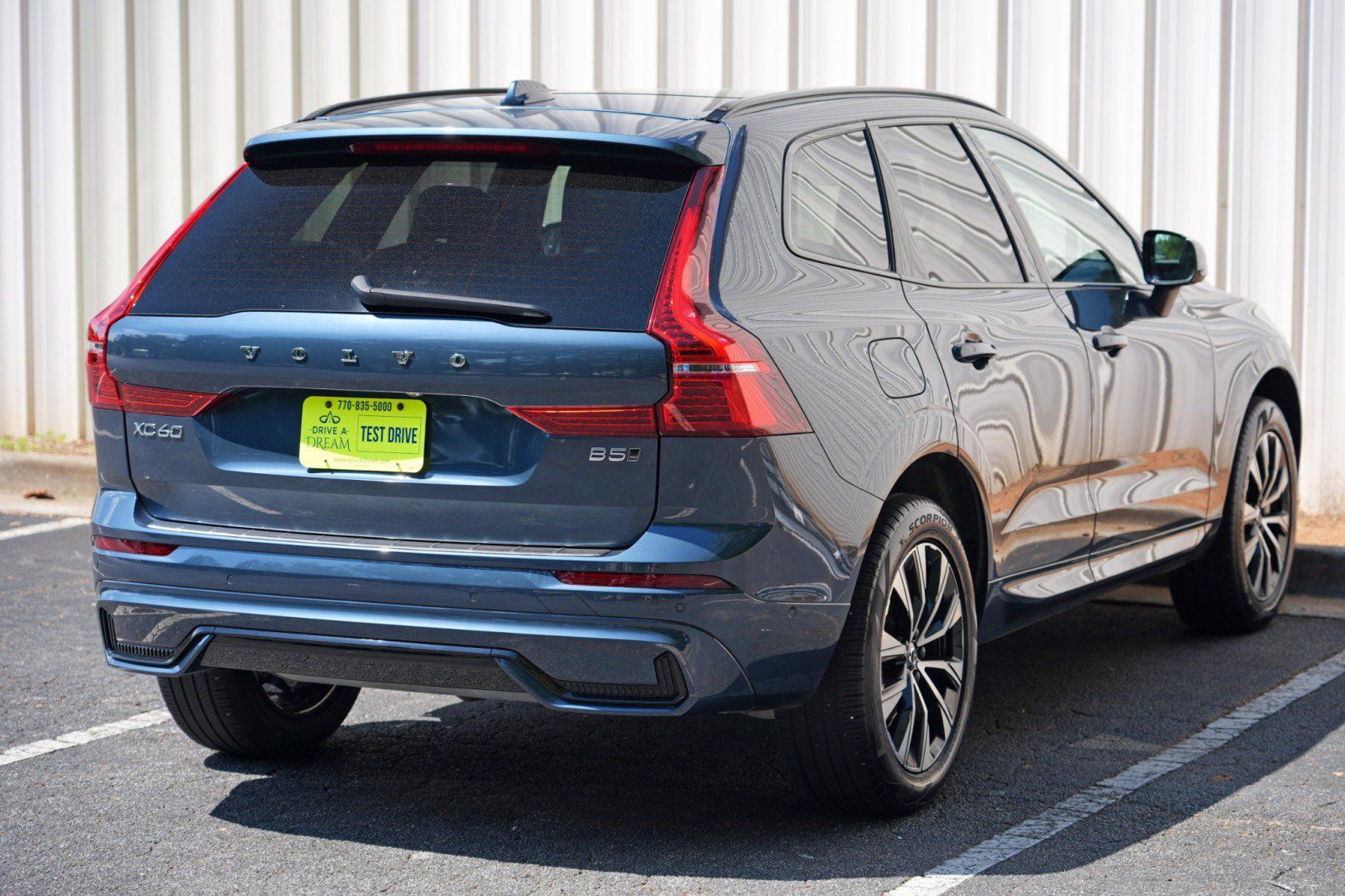 Used 2025 Volvo XC60 B5 Plus w/ Protection Package Premier AWD/4WD image 52