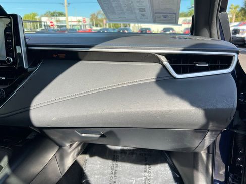 Used 2020 Toyota Corolla XSE image 54