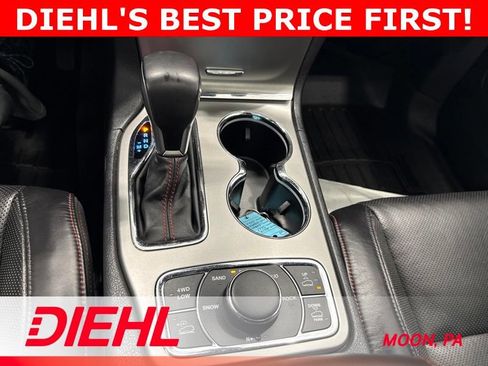 Used 2018 Jeep Grand Cherokee Trailhawk w/ Trailhawk Luxury Group AWD/4WD image 37