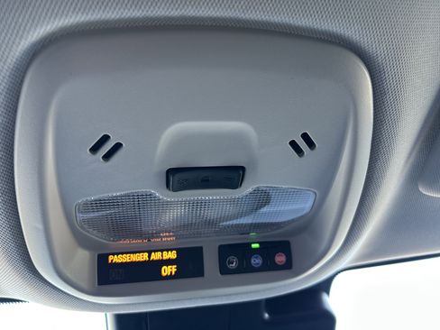 New 2025 Chevrolet Trax LT w/ Driver Confidence Package image 41