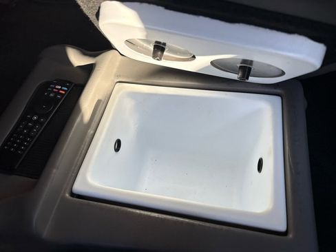 Used 2023 Chevrolet Express 2500 image 40