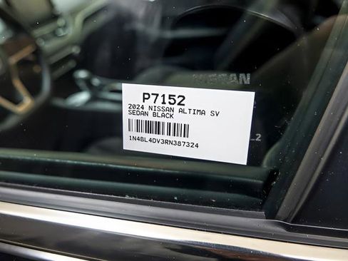 Used 2024 Nissan Altima 2.5 SV image 27