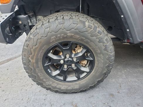 Used 2021 Jeep Wrangler Unlimited Sport AWD/4WD image 4