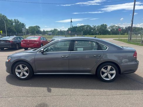 Used 2015 Volkswagen Passat 1.8T Limited Edition FWD image 8