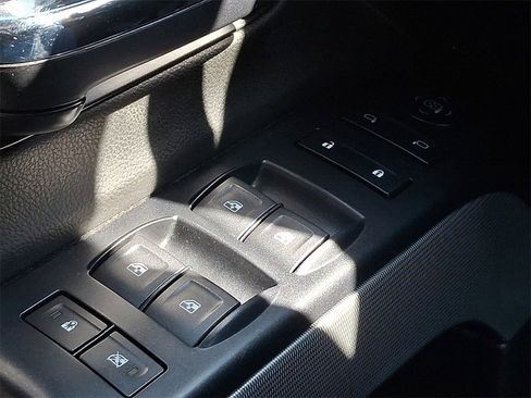 Used 2018 Chevrolet Silverado 1500 LT w/ Redline Edition image 25