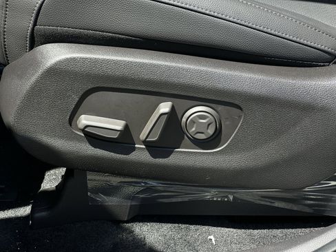 New 2026 Kia Carnival SX Prestige FWD image 26